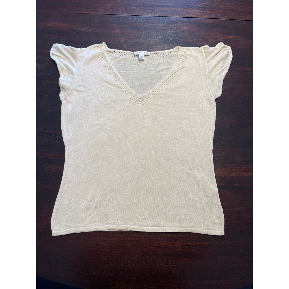 Banana Republic 100% Silk V-Neck Short Sleeve Pointelle Knit Top Cream Medium
